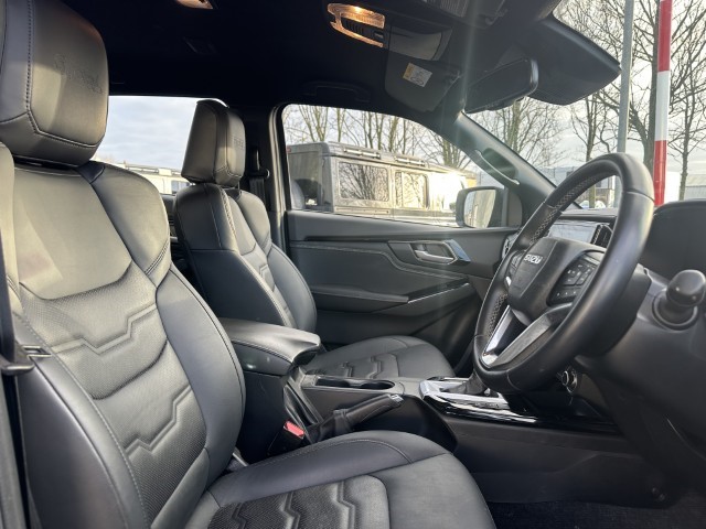 2024 (74) ISUZU COMMERCIAL D-MAX 1.9 V-Cross Steel Edition Double Cab 4x4 Auto 4907509