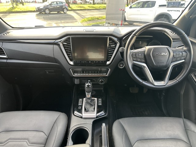 2024 (74) ISUZU COMMERCIAL D-MAX 1.9 V-Cross Steel Edition Double Cab 4x4 Auto 4907498