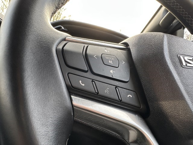 2024 (74) ISUZU COMMERCIAL D-MAX 1.9 V-Cross Steel Edition Double Cab 4x4 Auto 4907516