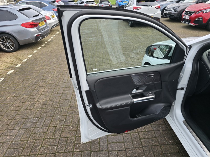 2022 (22) MERCEDES-BENZ B CLASS B200 Sport 5dr Auto 4933894