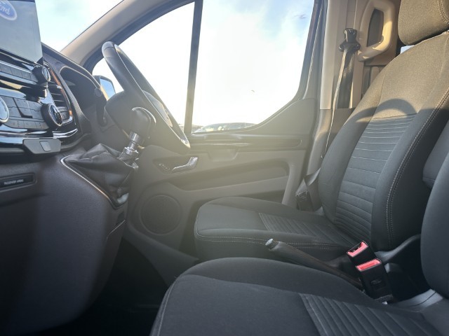 2022 (71) FORD COMMERCIAL TRANSIT CUSTOM 2.0 EcoBlue 130ps Low Roof D/Cab Limited Van 4931374