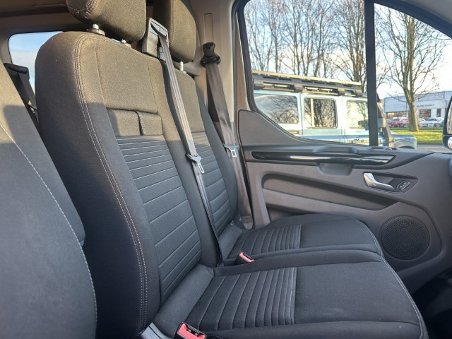 2022 (71) FORD COMMERCIAL TRANSIT CUSTOM 2.0 EcoBlue 130ps Low Roof D/Cab Limited Van 4931378