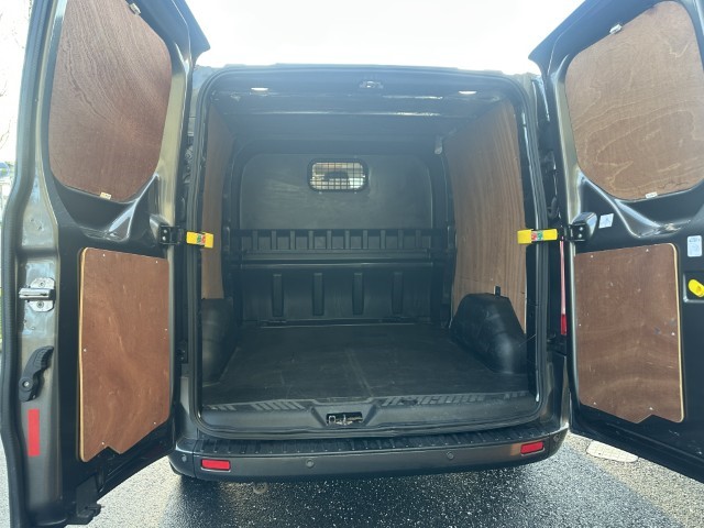 2022 (71) FORD COMMERCIAL TRANSIT CUSTOM 2.0 EcoBlue 130ps Low Roof D/Cab Limited Van 4931364