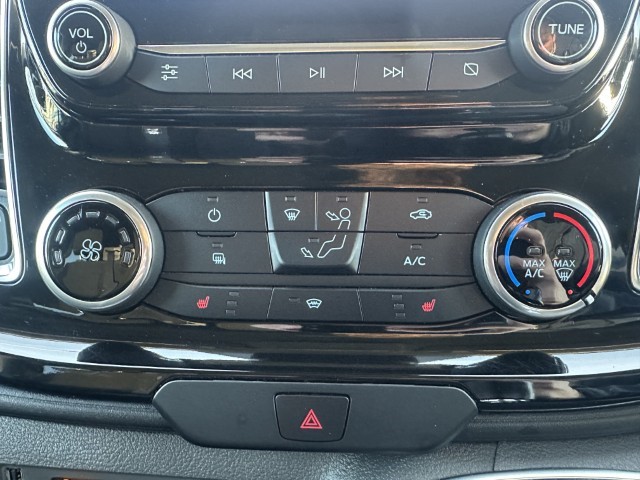 2022 (71) FORD COMMERCIAL TRANSIT CUSTOM 2.0 EcoBlue 130ps Low Roof D/Cab Limited Van 4931384