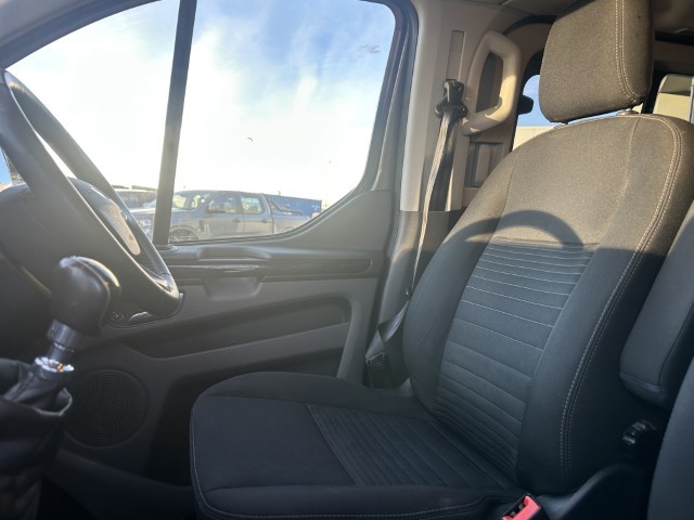 2022 (71) FORD COMMERCIAL TRANSIT CUSTOM 2.0 EcoBlue 130ps Low Roof D/Cab Limited Van 4931372