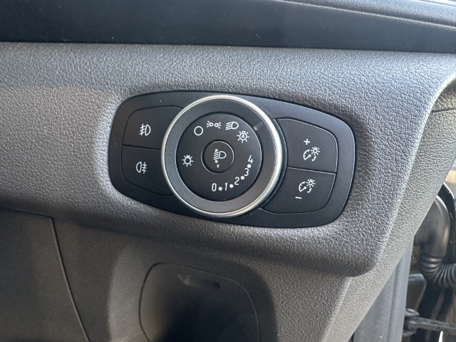 2022 (71) FORD COMMERCIAL TRANSIT CUSTOM 2.0 EcoBlue 130ps Low Roof D/Cab Limited Van 4931379