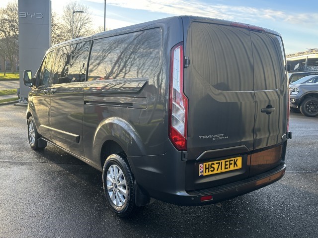 2022 (71) FORD COMMERCIAL TRANSIT CUSTOM 2.0 EcoBlue 130ps Low Roof D/Cab Limited Van 4931362
