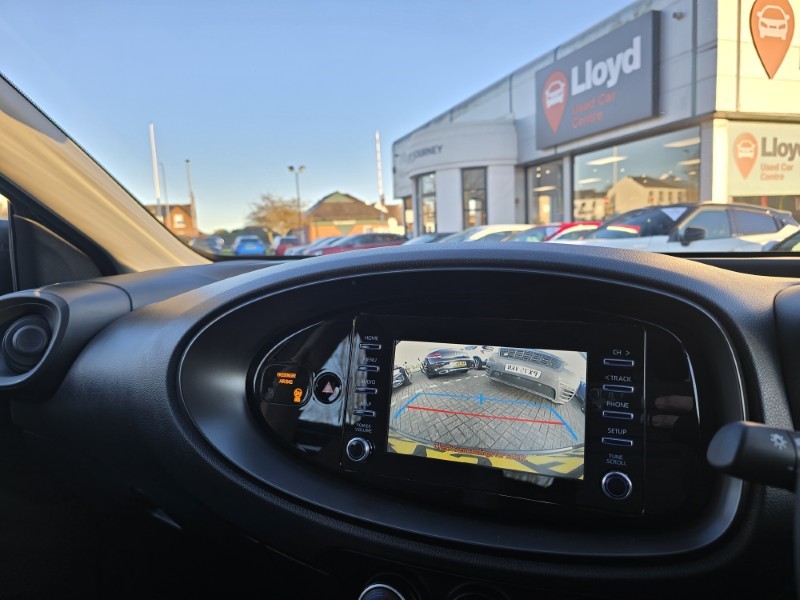 2023 (23) TOYOTA AYGO X 1.0 VVT-i Pure 5dr Auto 4920694