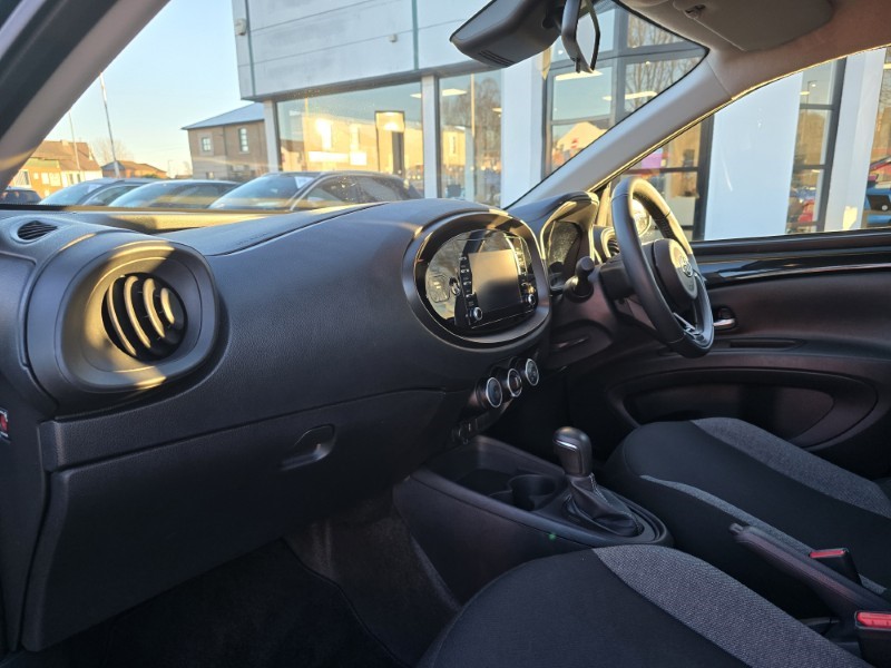 2023 (23) TOYOTA AYGO X 1.0 VVT-i Pure 5dr Auto 4920710