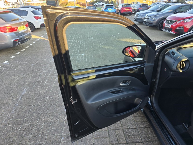 2023 (23) TOYOTA AYGO X 1.0 VVT-i Pure 5dr Auto 4920709