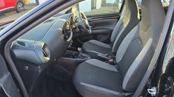 2023 (23) TOYOTA AYGO X 1.0 VVT-i Pure 5dr Auto 4920711