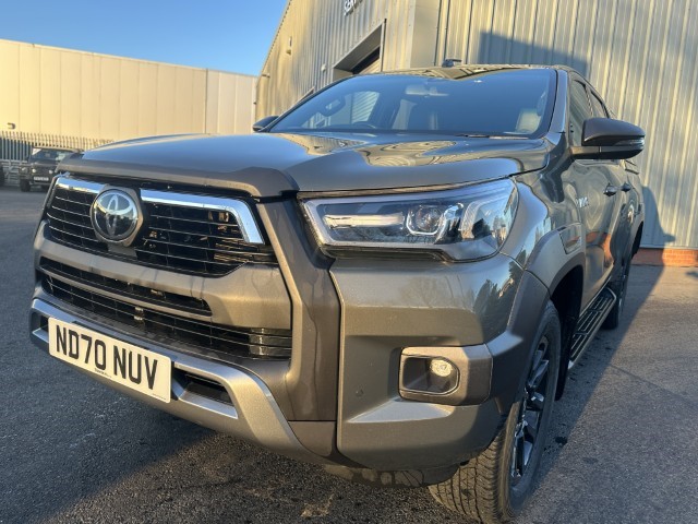 2021 (70) TOYOTA COMMERCIAL HILUX Invincible X D/Cab Pick Up 2.8 D-4D 4924054