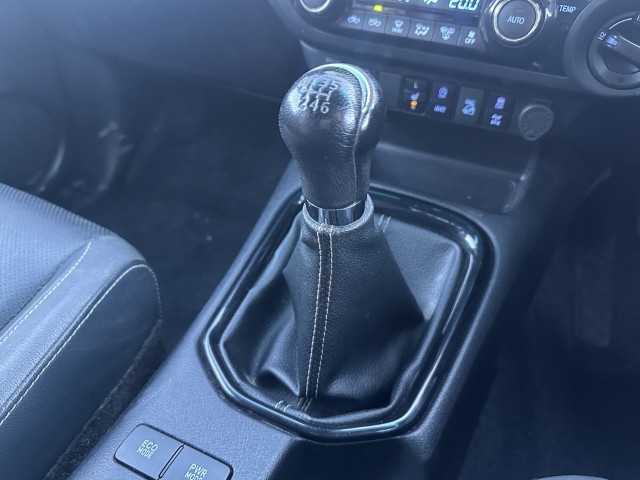 2021 (70) TOYOTA COMMERCIAL HILUX Invincible X D/Cab Pick Up 2.8 D-4D 4924067