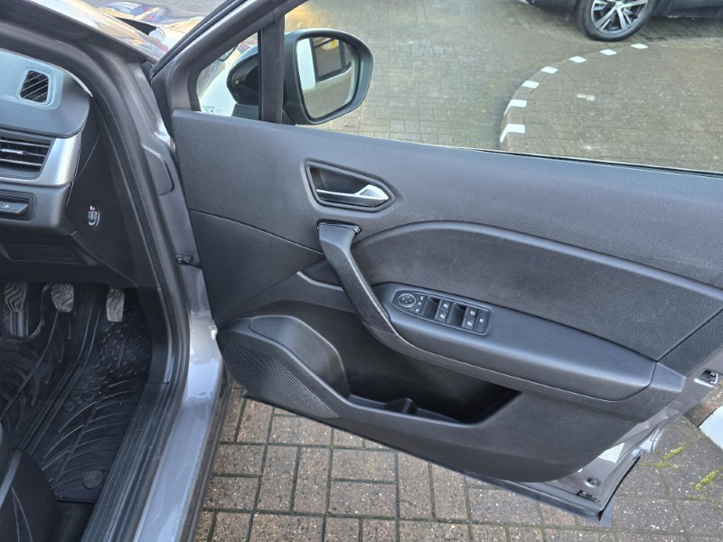 2021 (71) RENAULT CAPTUR 1.0 TCE 90 Iconic 5dr 4932414