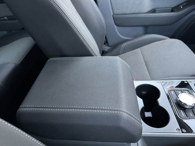 2025 (74) INEOS Commercials QUARTERMASTER 3.0 TD Trialmaster Edition Double Cab Pick Up Auto 4940849