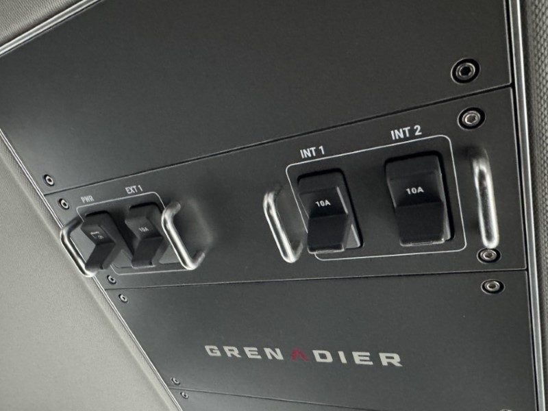 2025 (74) INEOS GRENADIER 3.0 TD Station 6dr Auto 5631935