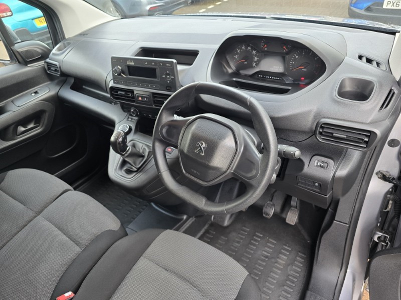 2020 (20) PEUGEOT COMMERCIAL PARTNER 850 S 1.6 BlueHDi 100 Van 4954276