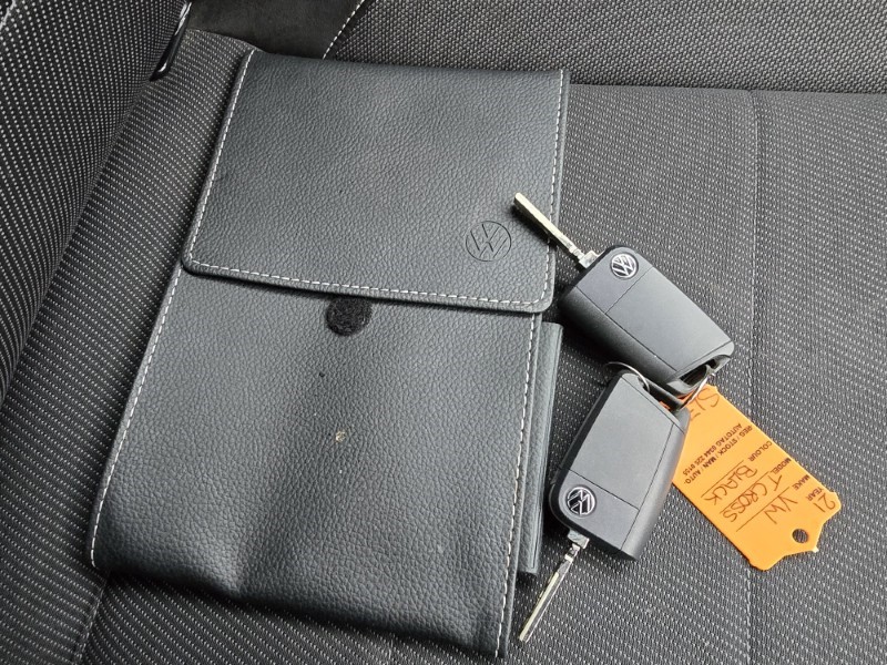 2021 (71) VOLKSWAGEN T-ROC 1.0 TSI Black Edition 5dr 4935185