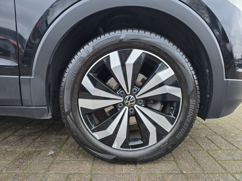 2021 (71) VOLKSWAGEN T-ROC 1.0 TSI Black Edition 5dr 4935145
