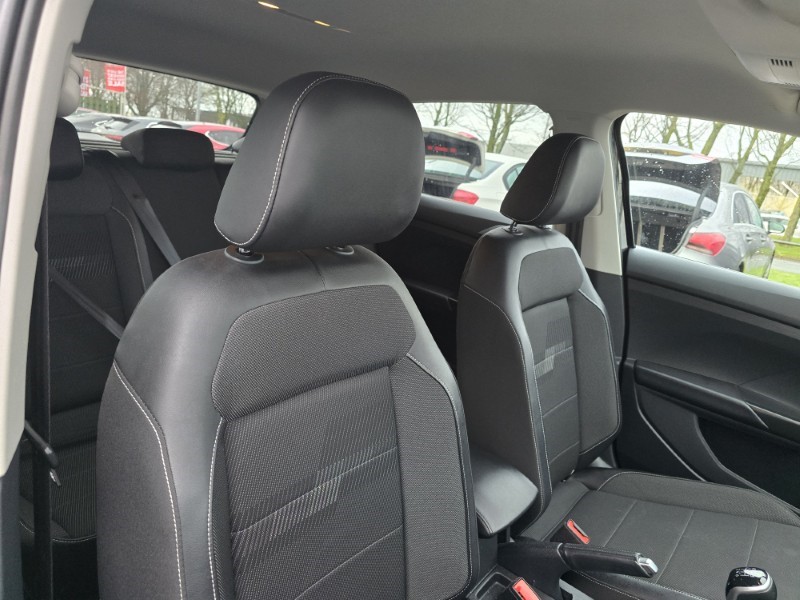 2021 (71) VOLKSWAGEN T-ROC 1.0 TSI Black Edition 5dr 4935170