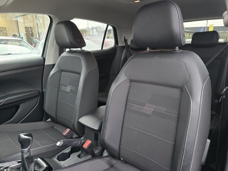 2021 (71) VOLKSWAGEN T-ROC 1.0 TSI Black Edition 5dr 4935167