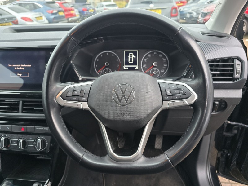 2021 (71) VOLKSWAGEN T-ROC 1.0 TSI Black Edition 5dr 4935174