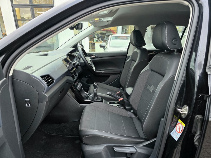 2021 (71) VOLKSWAGEN T-ROC 1.0 TSI Black Edition 5dr 4935164