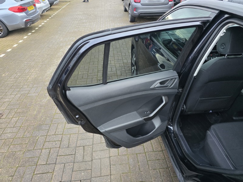 2021 (71) VOLKSWAGEN T-ROC 1.0 TSI Black Edition 5dr 4935159