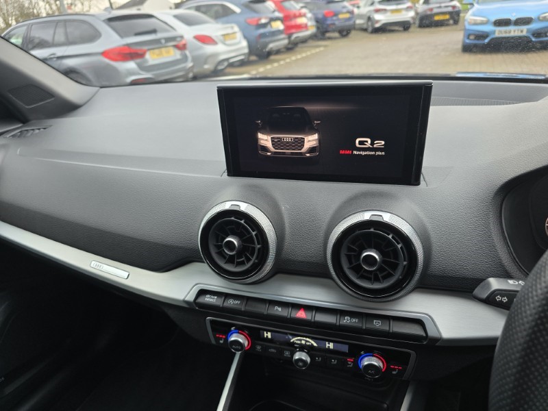 2022 (72) AUDI Q2 35 TFSI Black Edition 5dr S Tronic 4938085
