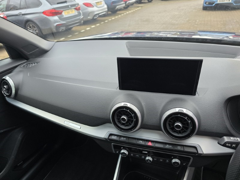 2022 (72) AUDI Q2 35 TFSI Black Edition 5dr S Tronic 4938079