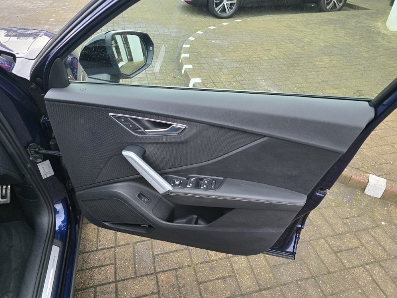 2022 (72) AUDI Q2 35 TFSI Black Edition 5dr S Tronic 4938074