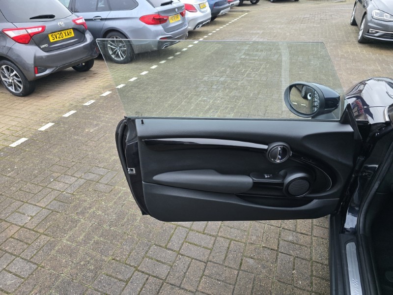 2020 (70) MINI CONVERTIBLE 2.0 Cooper S Classic II 2dr 4938117