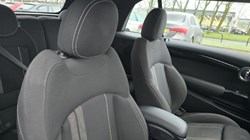 2020 (70) MINI CONVERTIBLE 2.0 Cooper S Classic II 2dr 4938123