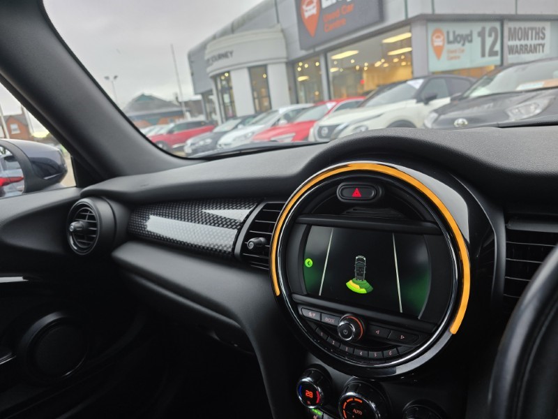 2020 (70) MINI CONVERTIBLE 2.0 Cooper S Classic II 2dr 4938108