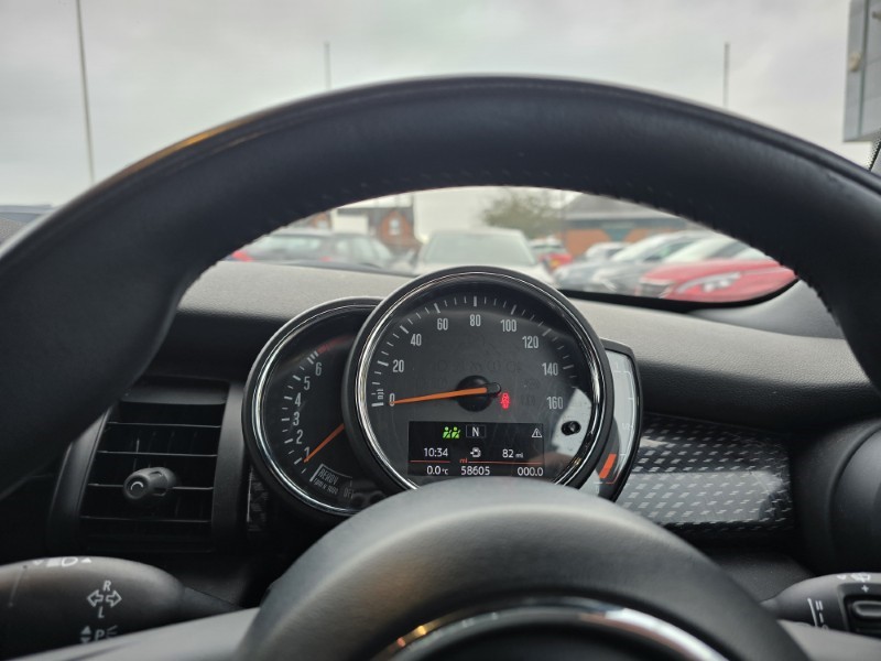 2020 (70) MINI CONVERTIBLE 2.0 Cooper S Classic II 2dr 4938130