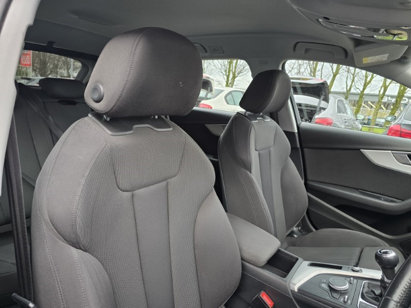 2016 (16) AUDI A4 1.4T FSI Sport 5dr 4937441