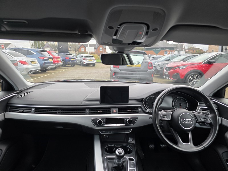 2016 (16) AUDI A4 1.4T FSI Sport 5dr 4937433