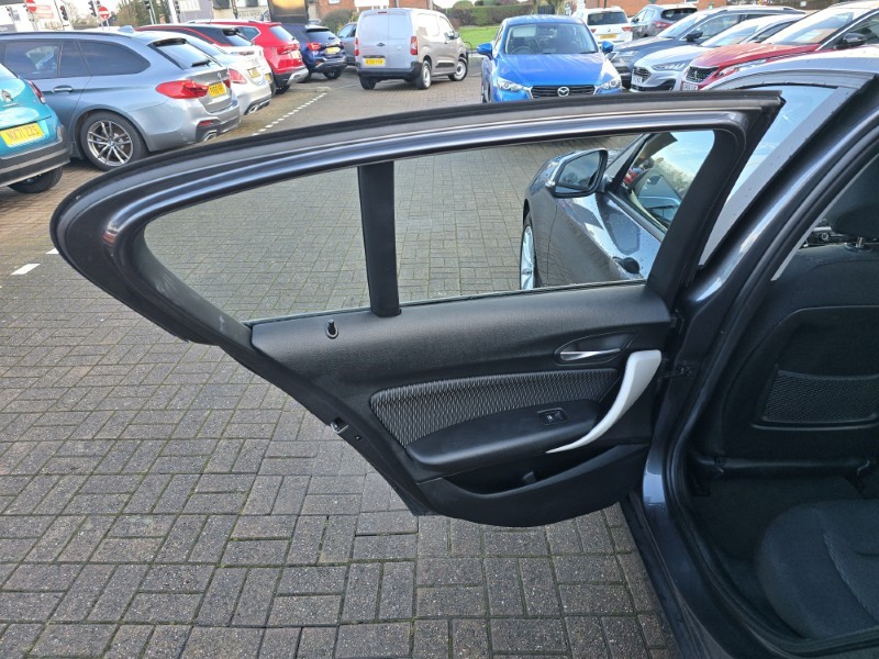 2019 (68) BMW 1 SERIES 116d SE Business 5dr [Nav/Servotronic] 4955889