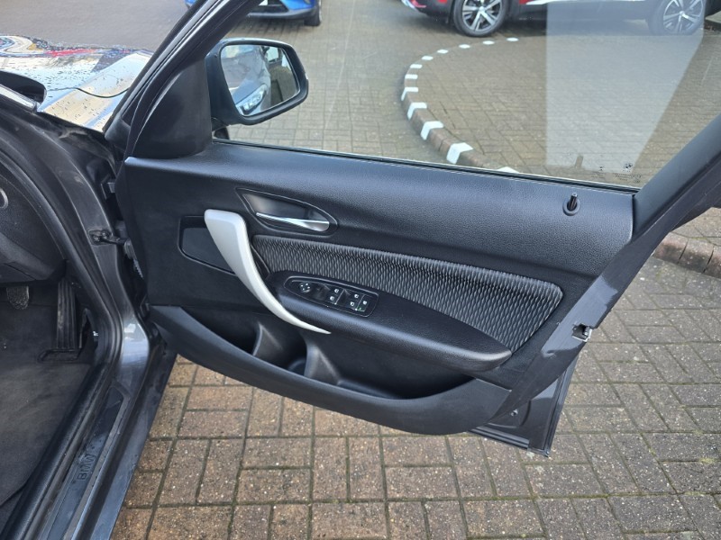 2019 (68) BMW 1 SERIES 116d SE Business 5dr [Nav/Servotronic] 4955898