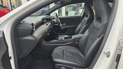 2018 (68) MERCEDES-BENZ A CLASS A180d AMG Line 5dr Auto 4946163