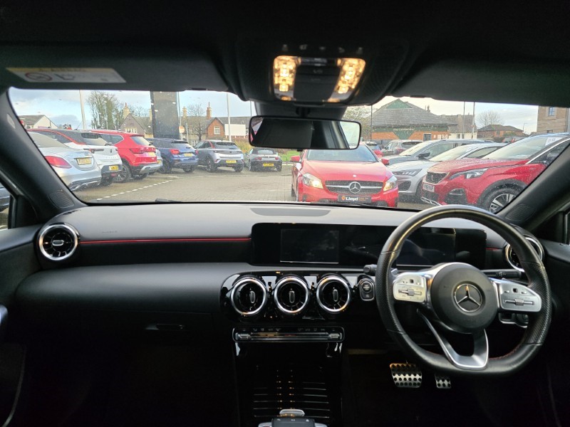 2018 (68) MERCEDES-BENZ A CLASS A180d AMG Line 5dr Auto 4946159