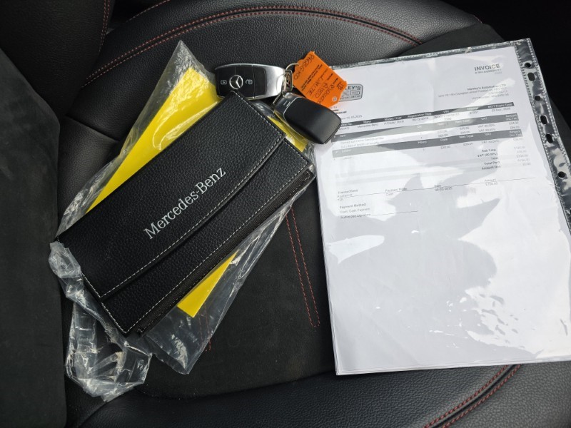 2018 (68) MERCEDES-BENZ A CLASS A180d AMG Line 5dr Auto 4946177