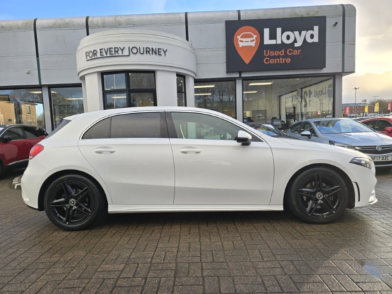 2018 (68) MERCEDES-BENZ A CLASS A180d AMG Line 5dr Auto 4946135