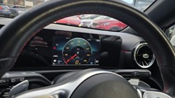 2018 (68) MERCEDES-BENZ A CLASS A180d AMG Line 5dr Auto 4946175