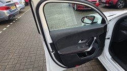 2018 (68) MERCEDES-BENZ A CLASS A180d AMG Line 5dr Auto 4946162