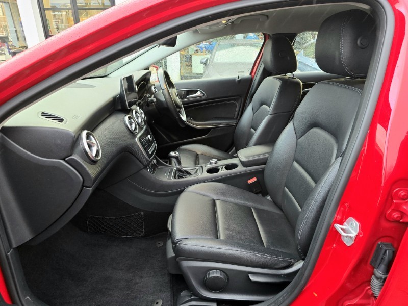 2016 (16) MERCEDES-BENZ A CLASS A180 Sport 5dr 4947043