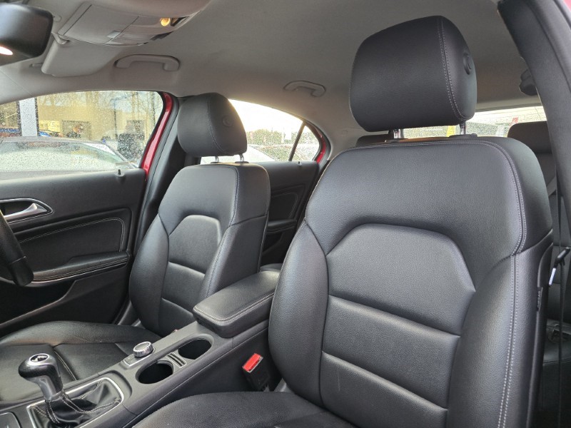 2016 (16) MERCEDES-BENZ A CLASS A180 Sport 5dr 4947045