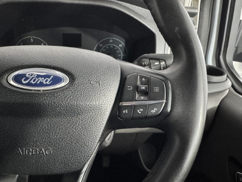 2023 (23) FORD COMMERCIAL TRANSIT CUSTOM 2.0 EcoBlue 130ps Low Roof D/Cab Limited Van 5301546