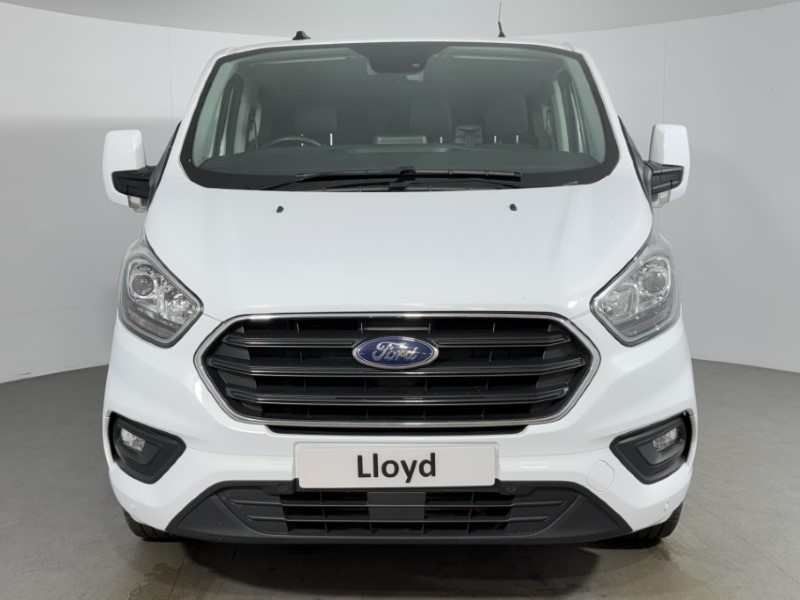 2023 (23) FORD COMMERCIAL TRANSIT CUSTOM 2.0 EcoBlue 130ps Low Roof D/Cab Limited Van 5301633