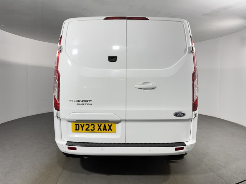 2023 (23) FORD COMMERCIAL TRANSIT CUSTOM 2.0 EcoBlue 130ps Low Roof D/Cab Limited Van 5301555